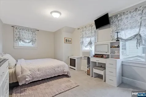 50 Lewis Place Totowa NJ 07512