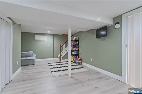 50 Lewis Place Totowa NJ 07512
