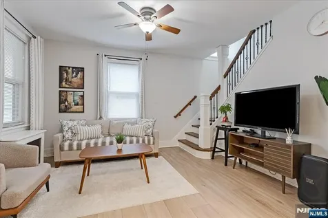 50 Lewis Place Totowa NJ 07512
