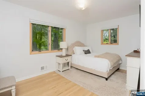19 Highview Terrace Cedar Grove NJ 07009