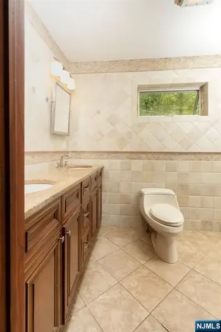 19 Highview Terrace Cedar Grove NJ 07009