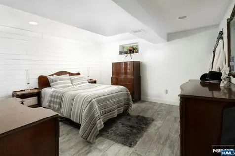19 Highview Terrace Cedar Grove NJ 07009