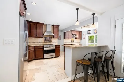 19 Highview Terrace Cedar Grove NJ 07009
