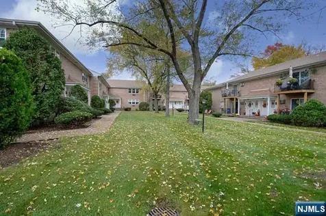 636 Godwin Avenue Midland Park NJ 07432