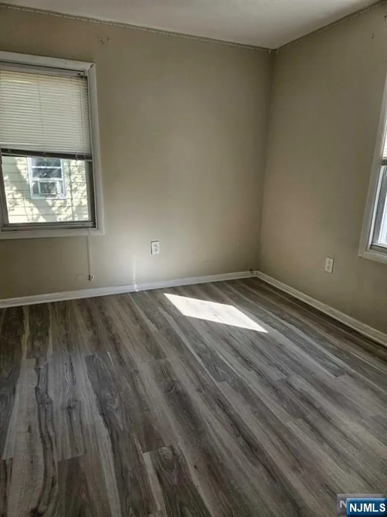 281 Marion Avenue Cliffside Park NJ 07010