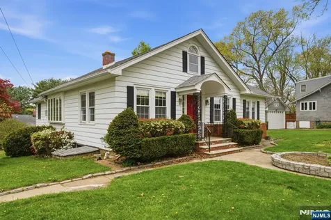 28 Sunset Road Ringwood NJ 07456