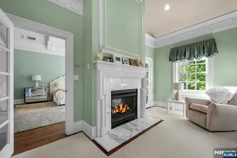 268 Woodside Avenue Franklin Lakes NJ 07417
