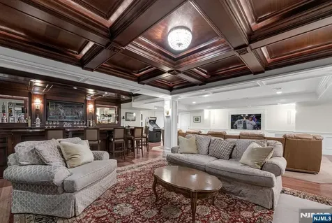268 Woodside Avenue Franklin Lakes NJ 07417