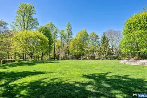 268 Woodside Avenue Franklin Lakes NJ 07417
