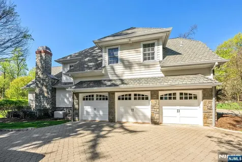 268 Woodside Avenue Franklin Lakes NJ 07417