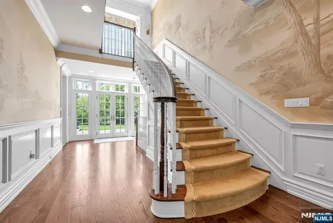 268 Woodside Avenue Franklin Lakes NJ 07417