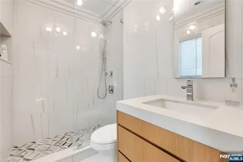 1115 Briar Way Fort Lee NJ 07024