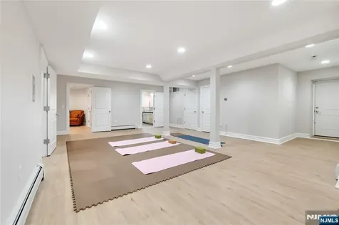 1115 Briar Way Fort Lee NJ 07024