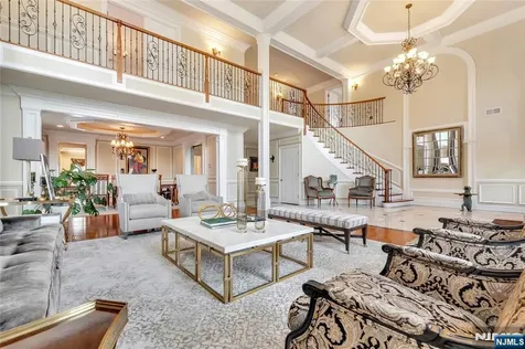 1115 Briar Way Fort Lee NJ 07024