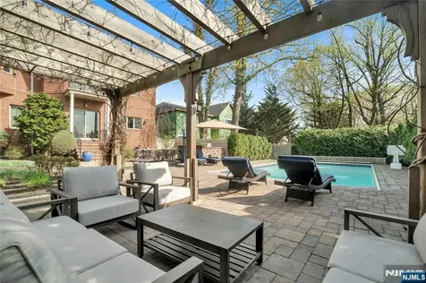 1115 Briar Way Fort Lee NJ 07024