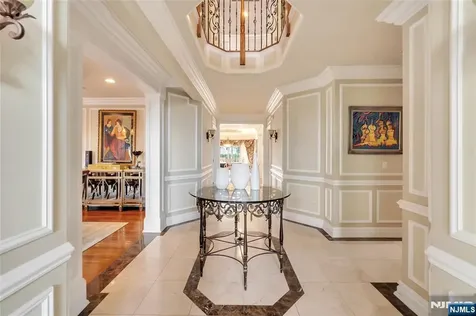 1115 Briar Way Fort Lee NJ 07024