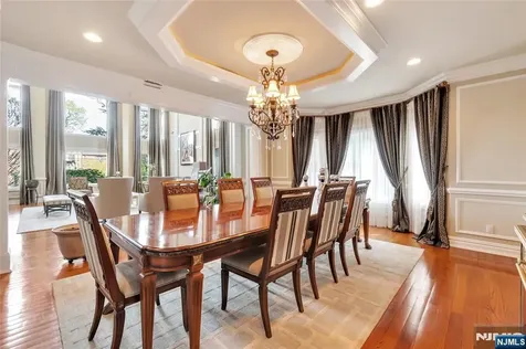 1115 Briar Way Fort Lee NJ 07024
