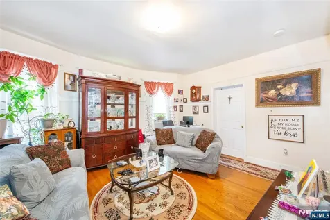 232 2nd Street Newark NJ 07107