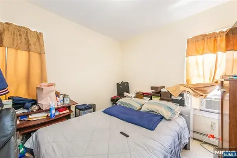 232 2nd Street Newark NJ 07107