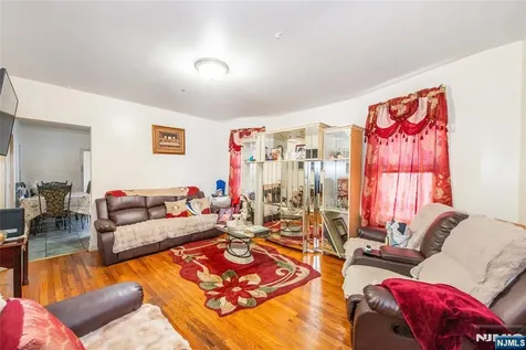 232 2nd Street Newark NJ 07107