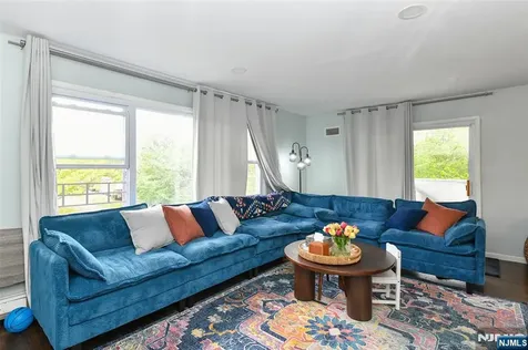 223 Canterbury Avenue North Arlington NJ 07031