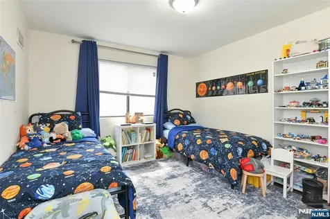 223 Canterbury Avenue North Arlington NJ 07031