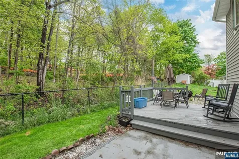 10 Evers Court Wayne NJ 07470