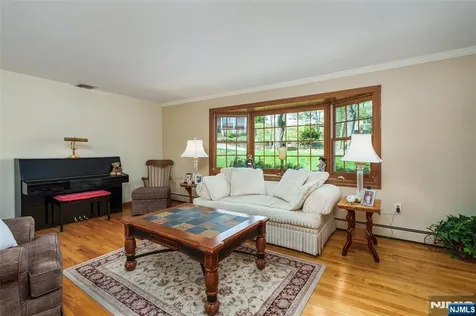 20 Stony Hill Court Butler Borough NJ 07405