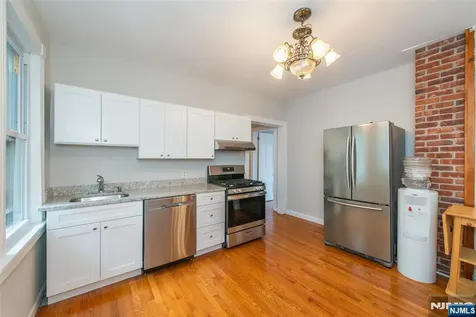 157 Walnut Street Montclair NJ 07042