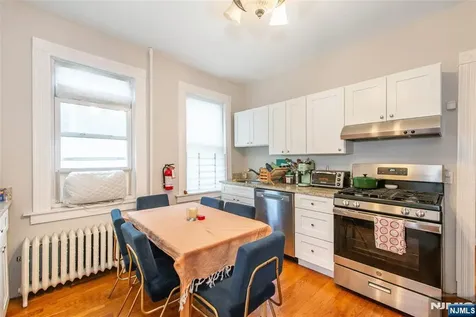 157 Walnut Street Montclair NJ 07042
