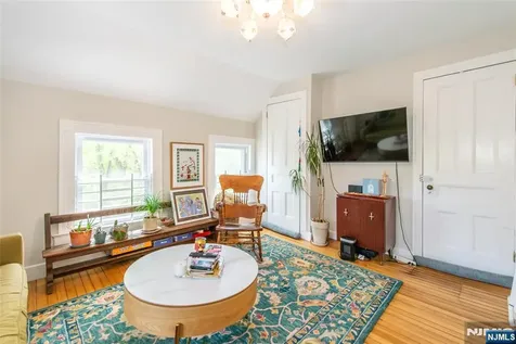157 Walnut Street Montclair NJ 07042