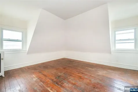 157 Walnut Street Montclair NJ 07042