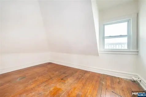 157 Walnut Street Montclair NJ 07042