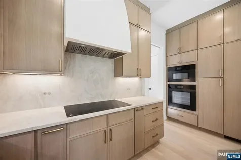 242 Hardenburgh Avenue Demarest NJ 07627