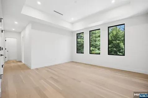 242 Hardenburgh Avenue Demarest NJ 07627