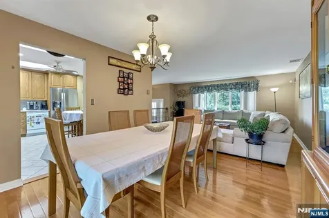 5 Seminole Way West Milford NJ 07480