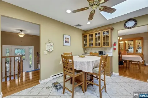 5 Seminole Way West Milford NJ 07480