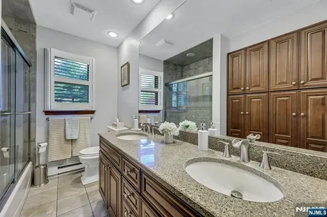 5 Seminole Way West Milford NJ 07480