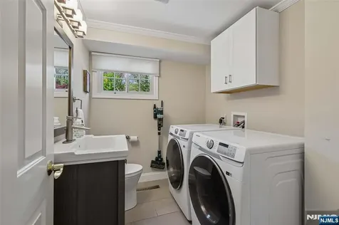 459 Ellis Place Wyckoff NJ 07481