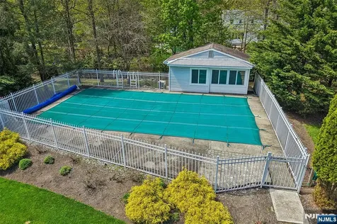 459 Ellis Place Wyckoff NJ 07481
