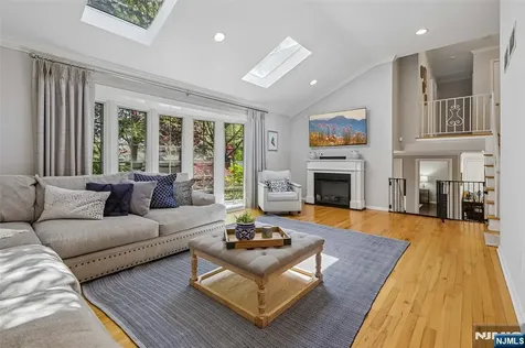 459 Ellis Place Wyckoff NJ 07481
