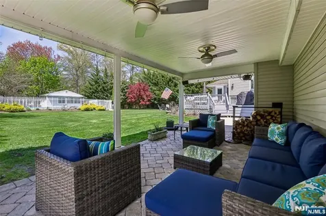 459 Ellis Place Wyckoff NJ 07481