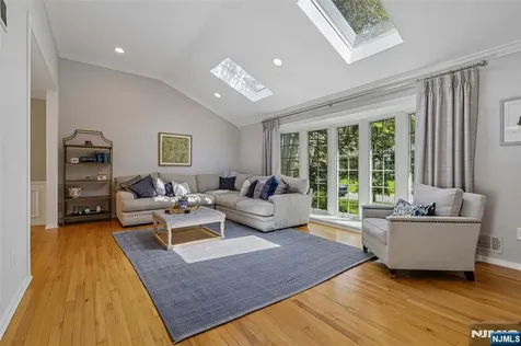 459 Ellis Place Wyckoff NJ 07481