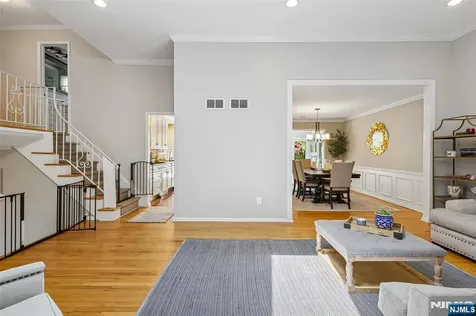 459 Ellis Place Wyckoff NJ 07481