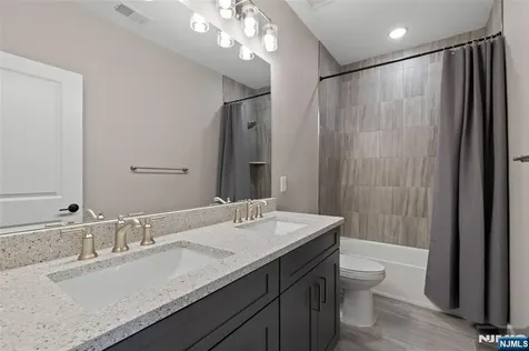 81 Arnold Drive Wood Ridge NJ 07075
