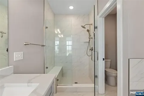 81 Arnold Drive Wood Ridge NJ 07075