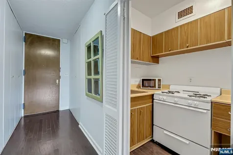 6 Horizon Fort Lee NJ 07024