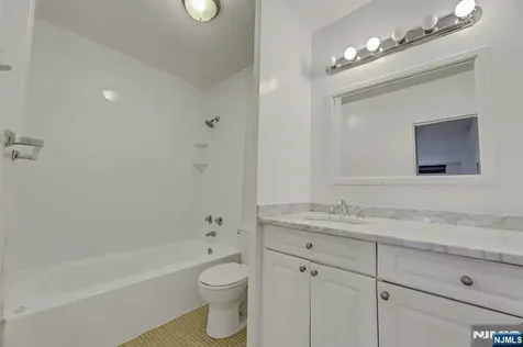 6 Horizon Fort Lee NJ 07024
