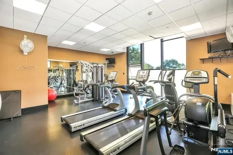 6 Horizon Fort Lee NJ 07024