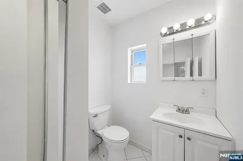 393 Main Street Ridgefield Park NJ 07660